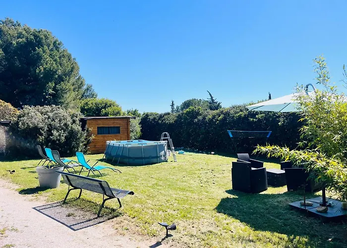 Location T3 Jardin Avec Piscine *
